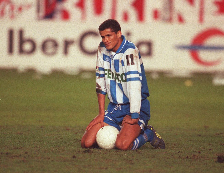 形势更加明 形势更加明