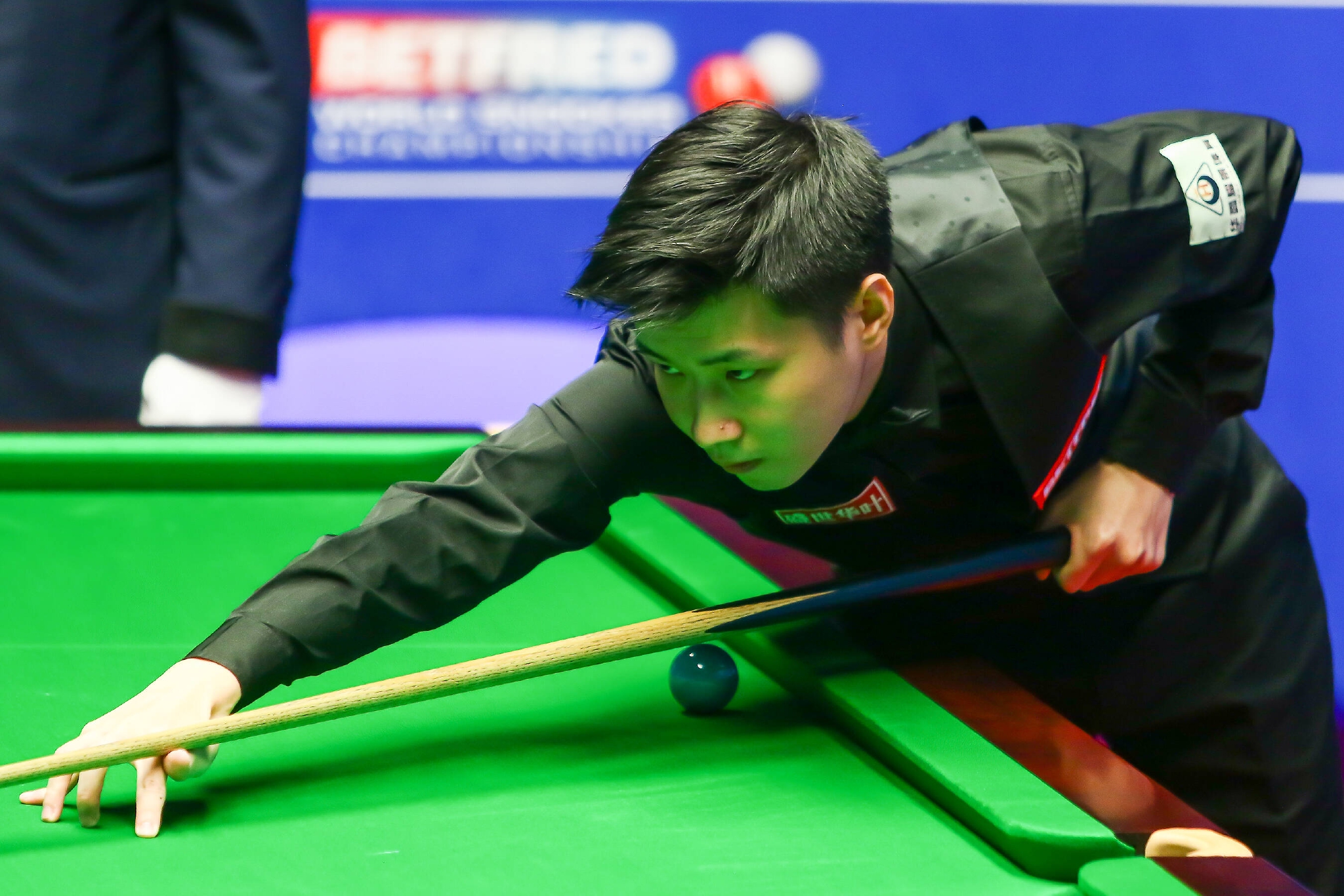 球运动员中 球运动员中