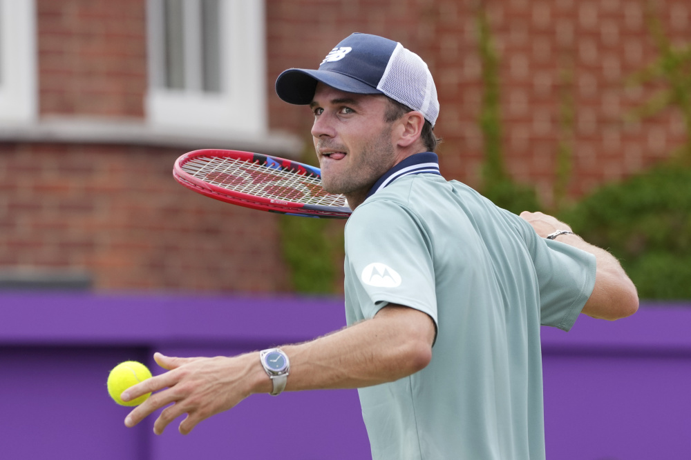 员在比赛前 员在比赛前