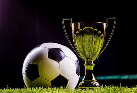 对亚马尔的 对亚马尔的